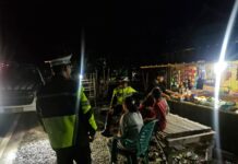 Polantas Polda Sulbar Sambangi Warga Malam Hari, Mamuju Makin Aman dan Nyaman