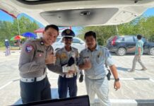 SAMKEL Polda Sulbar Permudah Urusan STNK dan Pajak, Warga Antusias