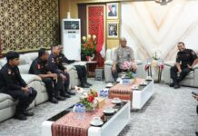 Kapolda Sulbar Terima Kunjungan Silaturahmi Senkom, Eratkan Sinergi Jaga Kamtibmas yang Kondusif