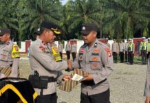 Wakili Kapolres, Wakapolres Mateng Pimpin Apel, Personel Berprestasi Dapat Penghargaan