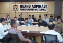 Dengar Persoalan Lahan Warga Pasangkayu, Kapolda Sulbar Kedepankan Dialog dan Kepastian Hukum